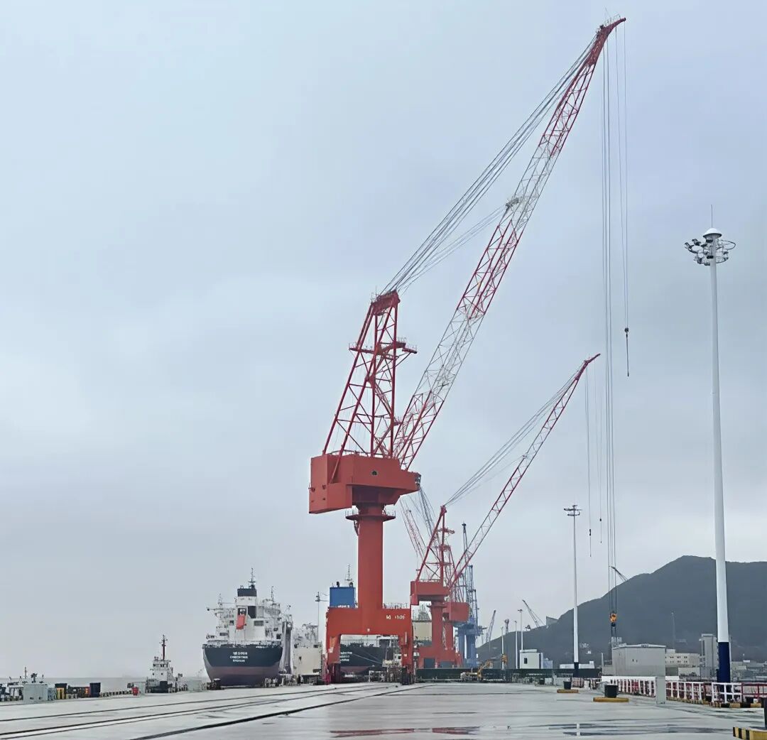 船廠起重作業現場